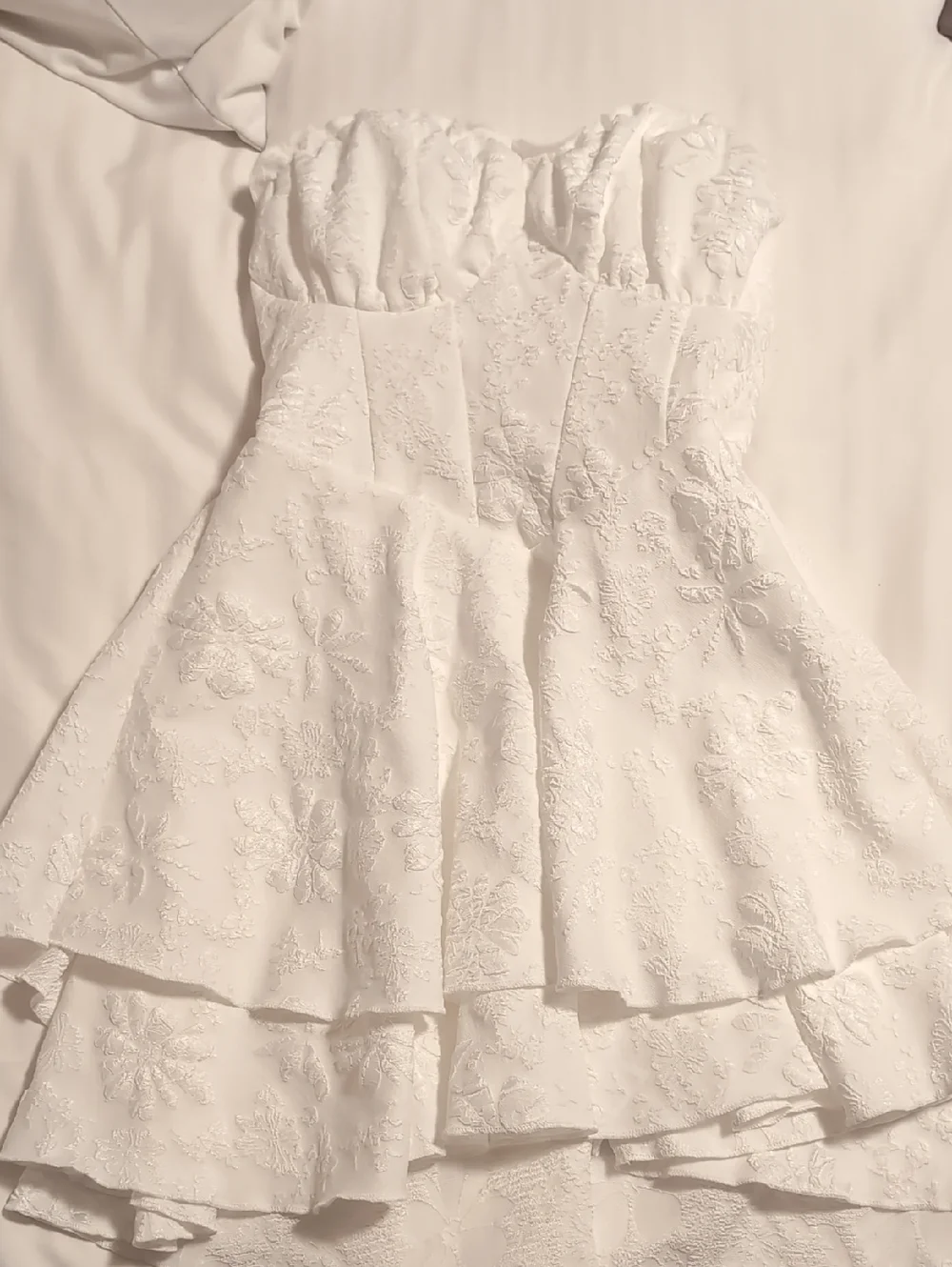 SHEIN White Smocked Fabric Tag Dress - Picture 1 of 3